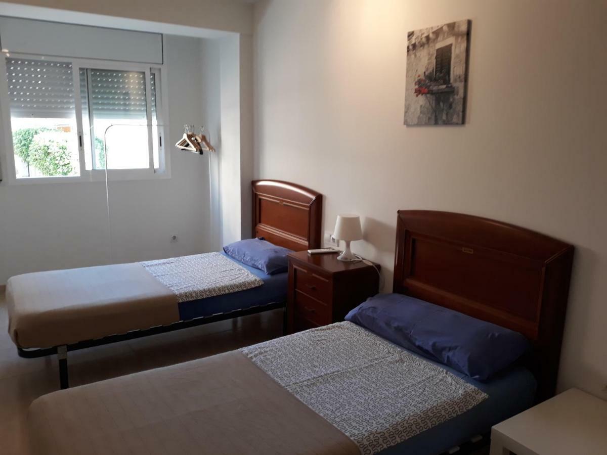 Apartment Verge De Montserrat Кембрилс Екстериор снимка
